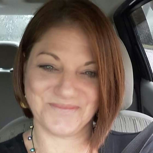 Meet your Posher, Jess - Picture 4 of 8